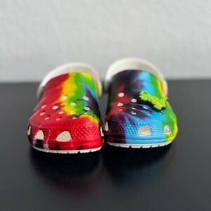 CROCS Kids Rainbow Tie-Dye Clogs with Green Charm